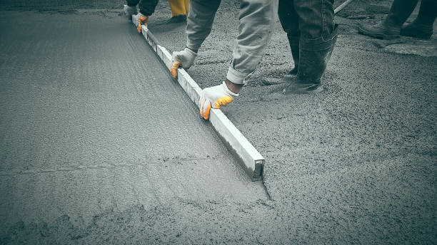 Best Concrete Driveway Installation  in Mahtomedi, MN